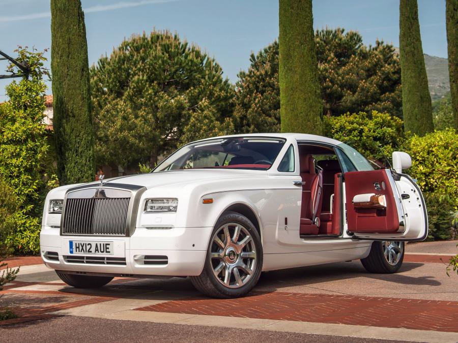  Rolls-Royce Phantom Coupe 2012 года  (фото 12 из 34)